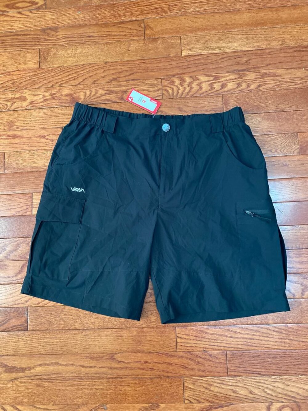 NWT black cargo shorts, quick dry, zip pocket, size XL
